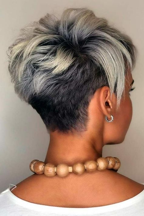 Popular Short Haircuts, Sassy Haircuts, Pixie Haircut For Thick Hair, Short Grey Hair, Edgy Short Hair, Long Pixie, Hair Styles 2017, Penteado Cabelo Curto, Short Pixie Haircuts