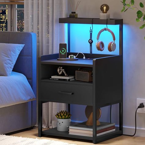 Modern Black Bedroom Furniture, Minimal Space Bedroom, Cool Lighting For Bedroom, Bedroom Gadgets For Men, Teen Boy Bedroom Led Lights, Simple Room Decor For Men, Small Bedroom Transformation, Teen Room Decor For Boys Small Spaces Bedroom Ideas, Cool Bedroom Ideas For Boys