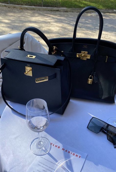 Follow for more! ✨ Pinterest: @TRUUBEAUTYS 💧 #PinterestTruubeautys. Hermes Bags Aesthetic, Navy Birkin, Silent Luxury Fashion, Birkin Bag Aesthetic, Birkin Mom, Birkin Bags, Dream Bags, Luxury Bags Collection, Super Rich Kids