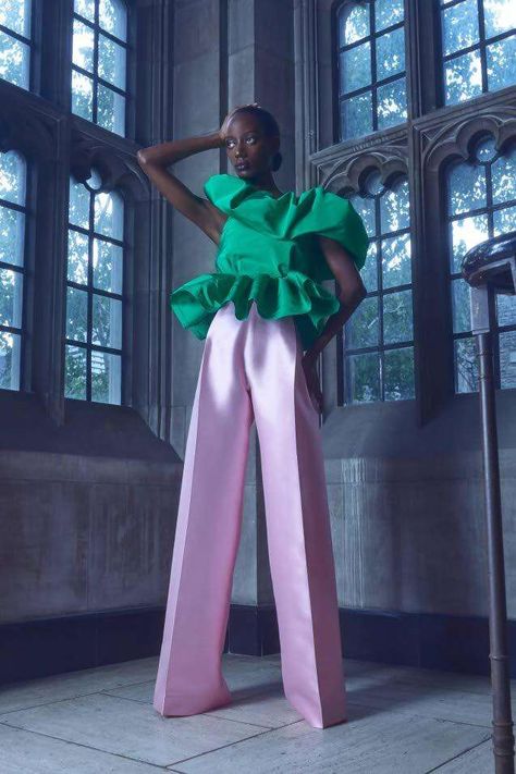 Resort 2023 Fashion, Greta Constantine, Resort 2023, Couture Designers, 2023 Collection, 2023 Fashion, Clothes Crafts, Vogue Fashion, Fashion Show Collection