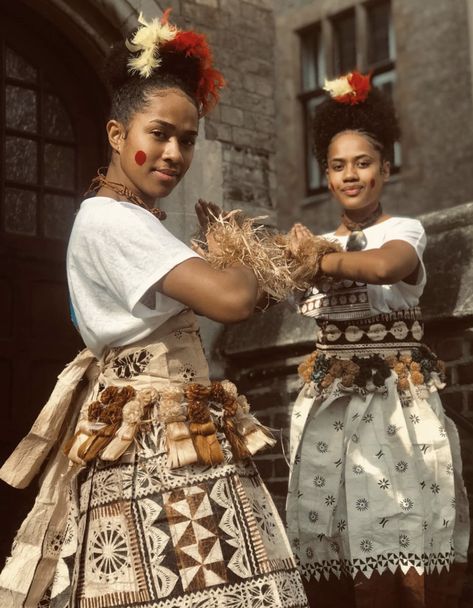 Fijians 🇫🇯 ig: takeinivula Fijian Aesthetic, Fijian Clothing, Fijian People, Fijian Culture, Fiji People, Fiji Culture, Ilmu Ekonomi, Island Style Clothing, Bad Gyal