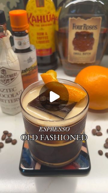 JORDAN | cocktails + mocktails on Instagram: "ESPRESSO OLD FASHIONED 🥃  👉🏻Follow @kentuckyginger for more cocktail inspo!  Anyone that knows me knows that I’m always down for an espresso martini or an old fashioned. So, when this was going viral a few weeks ago, it only made sense that I jump onboard! Spoiler alert: IT’S SO GOOD!  Here’s what you’ll need:  For the brown sugar simple syrup:  Add 1/2 cup of brown sugar and 1/2 cup of water to a pot. Bring to a boil and simmer for a few minutes. Remove from heat and let cool. Store in fridge for up to two weeks!  For the Espresso Old-Fashioned:  2 ounces bourbon of your choice (I used @fourrosesbourbon) 1 ounce @kahlua 1/2 ounce brown sugar simple syrup (see note above) 1.5 ounces espresso Chocolate Bitters (@feebrothersofficial)  Add all Espresso Old Fashioned, Chocolate Bitters, Brown Sugar Simple Syrup, Espresso Drink, Yummy Cocktails, Creative Cocktails, Specialty Drinks, Bourbon Drinks, Creative Cocktail