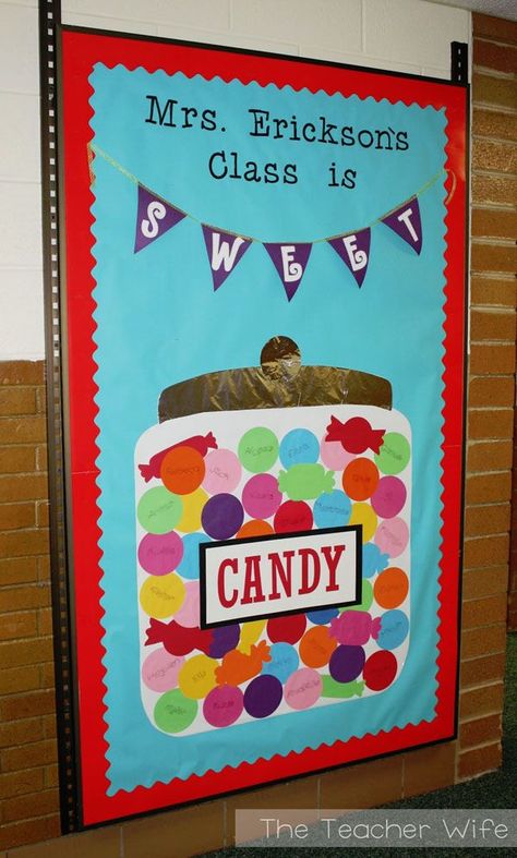 Functional Academics, Carnival Banner, Creative Bulletin Boards, Door Bulletin Boards, Valentines Classroom, Theme Preschool, Preschool Bulletin, Library Display, Preschool Bulletin Boards