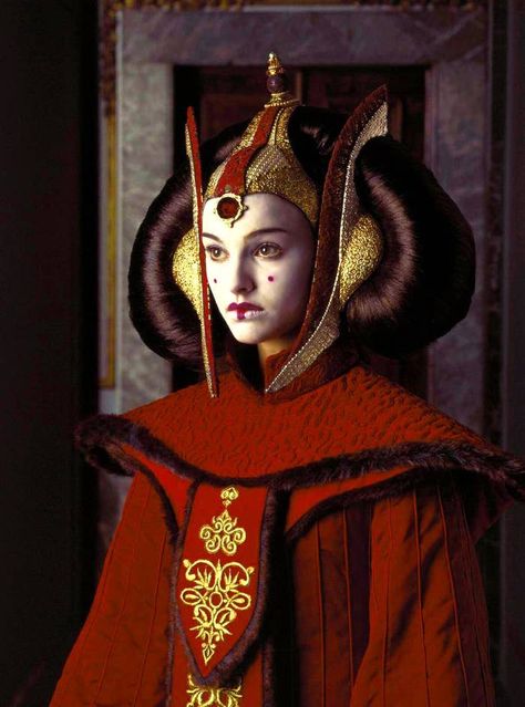 Queen Amidala Costume, Star Wars Makeup, Star Wars Padme Amidala, Amidala Star Wars, Fantasy Queen, Queen Amidala, Star Wars Padme, Covergirl Makeup, Eren Aot