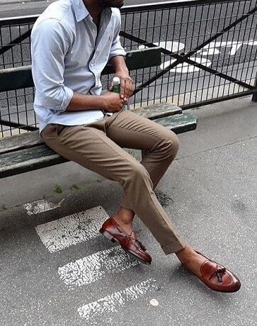 Outfits Quotes, Stil Masculin, Herren Style, Brown Dress Pants, Grey Long Sleeve Shirt, Brown Loafers, Herren Outfit, Cooler Look, Sharp Dressed Man