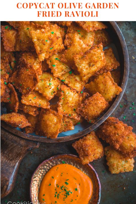 Fried Vegan Ravioli is a take on the most popular appetizers at Olive Garden! Now make this easy fried vegan Italian cheese ravioli Olive Garden style at home. Here, the stuffed ravioli is coated in seasoned breadcrumbs and then fried to golden brown perfection. If you are looking for easy vegan appetizers that can be made under 30 minutes, then this is it! #easy #frozen #vegan #recipe #fried #ravioli #copycat #olivegarden #friedravioli #toasted #appetizer #homemade #sides #cheese #pasta #... Homemade Sides, Fried Ravioli Recipe, Stuffed Ravioli, Fried Ravioli, Vegan Ravioli, Vegan Appetizers Recipes, Copycat Olive Garden, Vegan Fries, Popular Appetizers