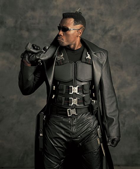 Bring me Edward and Bella. #Blade ~ Sure, Blade, right now!! Blade Movie, Stephanie Tanner, Blade Marvel, Day Walker, Wesley Snipes, Vampire Series, Art Alien, Cosplay Inspiration, Vampire Hunter