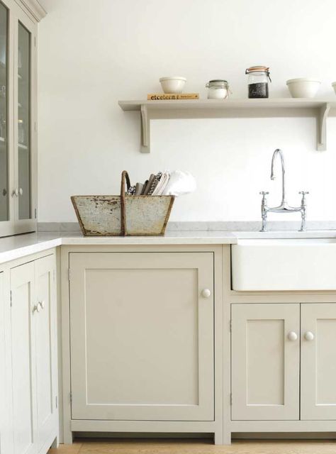 Choosing a Kitchen Cabinet Color - Plank and Pillow Farrow And Ball Kitchen, Classic Kitchen Cabinets, Cream Kitchen Cabinets, Kitchen Shades, Kitchen Cabinet Design Ideas, Farmhouse Kitchen Cabinet, Cabinet Design Ideas, Maria Killam, Farrow & Ball