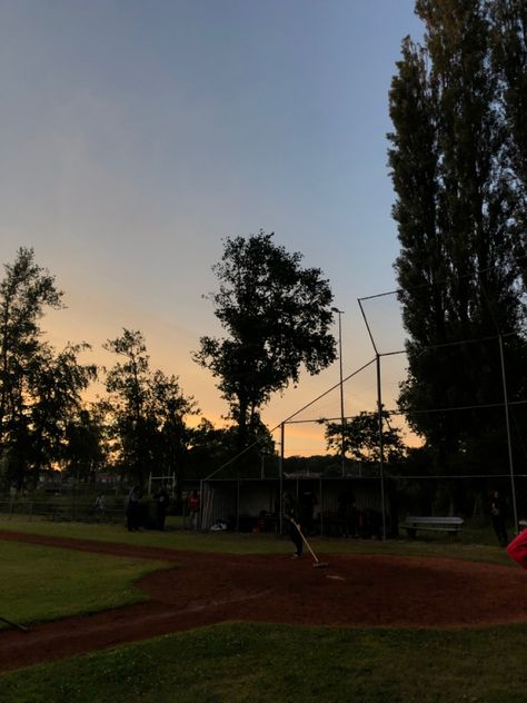 sundown & softball Softball Aesthetic, Softball Field, Softball, Baseball