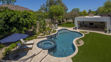 Freeform Pool Landscaping, Modern Freeform Pool, Tiered Backyard, Freeform Pool Designs, Hillside Landscape, California Pools, Kidney Shaped Pool, Backyard Renovation, Pool Pavers