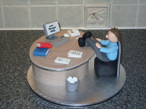 COMPUTER CAKE | Kelly Gunning Cakes | Flickr Workaholic Cake For Men, Cake For Workaholic Husband, Workaholic Cake, Special Cake For Husband Birthday, Boys 18th Birthday Cake, Computer Cake, Cupcake Frosting Recipes, Rodjendanske Torte, Cake For Husband