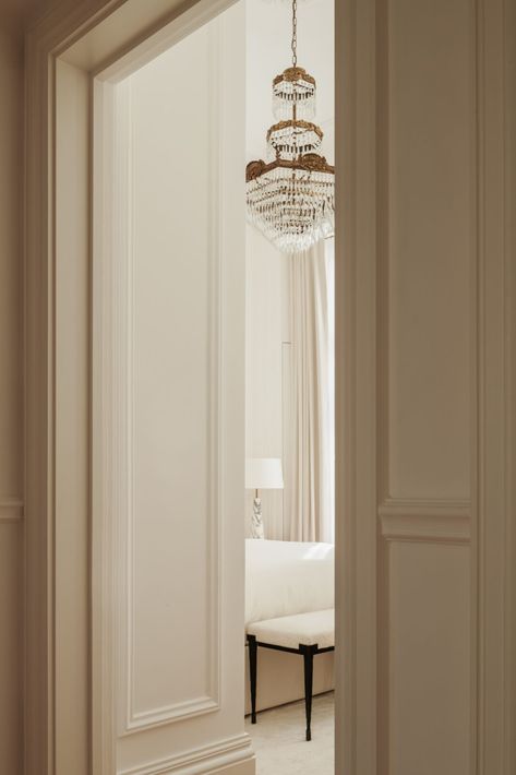 South Kensington - Covet Noir Classic Bedroom Design Luxury, Chateau Bedroom, Modern Chateau, Bedroom Design Luxury, Classic Bedroom Design, Millwork Details, Cream Room, Luxury Bedroom Master, Classic Bedroom