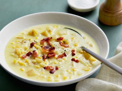 Cheddar Corn Chowder, Cheddar Corn, Potato Chowder, Corn Chowder Recipe, Breakfast Low Carb, Ina Garten Recipes, Queso Cheddar, Chowder Recipe, Easy One Pot Meals