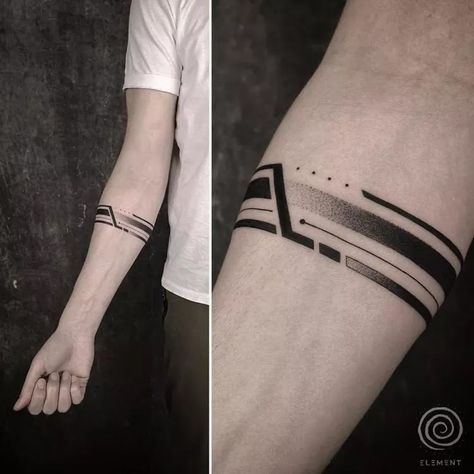 Tato Lengan Bawah, Tato Geometris, Font Tato, Armband Tattoos For Men, Wrist Band Tattoo, Band Tattoos For Men, Tato Paha, Simple Wrist Tattoos, Tattoo Band