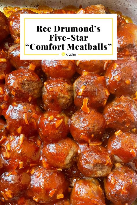 The Pioneer Woman’s Comfort Meatballs are hearty and delicious with a perfect sweet and savory flavor. Taste Of Home Meatballs Recipe, Meatball Recipes Pioneer Woman, Pioneer Woman Cocktail Meatballs, Pioneer Woman Sweet And Sour Meatballs, Damn Delicious Meatballs, Meatballs With Raisins, Pioneer Woman Meatball Subs, Meatball Recipes Casserole, Sweet Meatballs Recipe