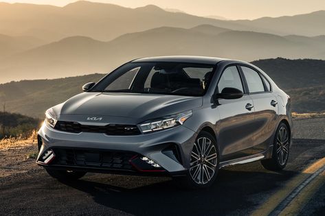 Presenting The Sharp-Looking 2022 Kia Forte - Or will it be called the K3? 2022 Kia Forte, Carros Kia, جنيه مصري, Dual Clutch Transmission, Modern Tech, Kia Forte, Smart Key, Cheap Cars, Cruise Control