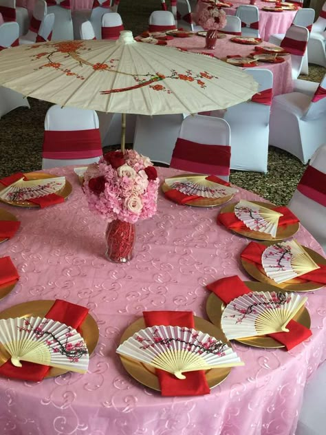 Mulan Cherry Blossom, Asian Party Decorations, Chinese Theme Parties, Japanese Theme Parties, Asian Party Themes, Japan Party, Cherry Blossom Party, Chinese Birthday, Chinese Party