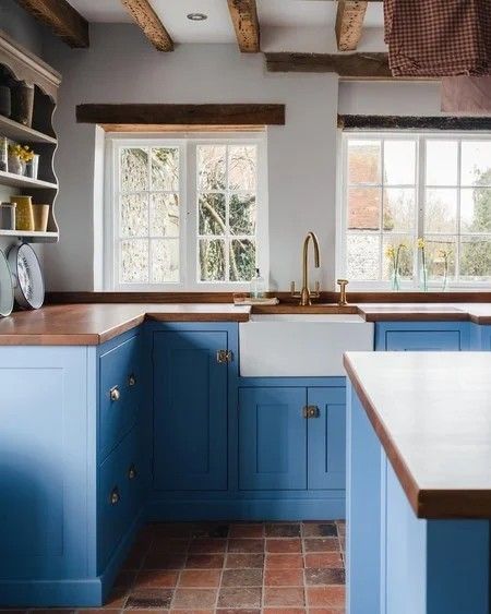 Antique Wall Shelf, Cottage Chairs, Borrowed Light, Cabinet Dining Room, Sustainable Kitchen, Farrow And Ball, Blue Kitchen, Bespoke Kitchens, Blue Kitchens