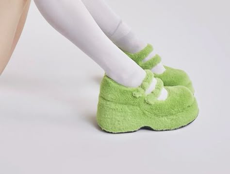 Shoes With Socks, Dr Shoes, Funky Shoes, Pretty Shoes, Dream Shoes, Character Outfits, Cute Fashion, Sock Shoes, Cute Shoes