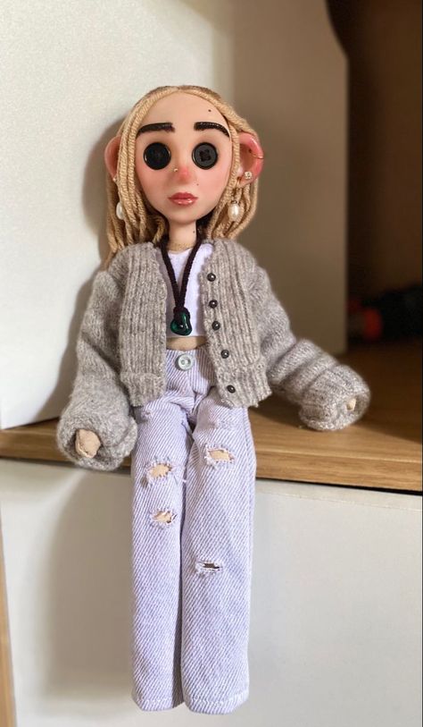 Coraline Doll Diy, Dolls Reference, Coraline Diy, Coraline Dolls, Kawaii Logo, Coraline Art, Clay Inspo, Coraline Doll, Diy Dolls