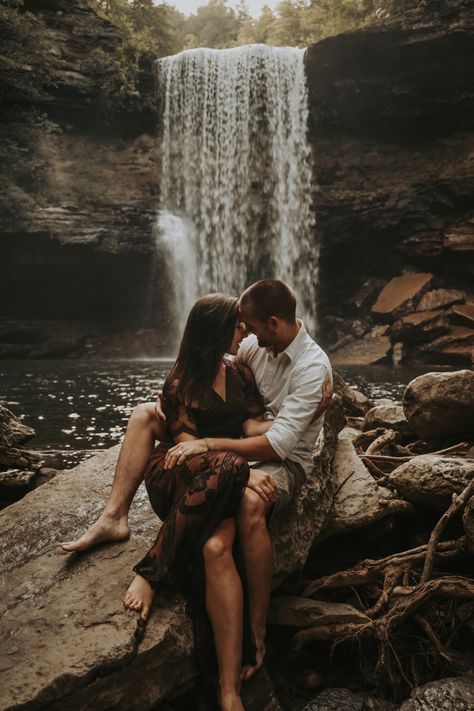 Location: Greeter Falls Photographer: Haven Haines Photographer Horse Wedding Photos, Engament Photos, Couples Candid Photography, Couples Beach Photography, Proposal Photoshoot, Lake Photoshoot, Easy Photography Ideas, Waterfall Pictures, Pre Wedding Photoshoot Outfit