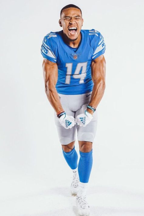 Amon-Ra St. Brown Bio: Family & More [2023 Update]- Players Bio Amon Ra St Brown Wallpaper, Amon Ra St Brown, Football Wide Receiver, Tn Titans, Nfl Wallpaper, Amon Ra, American Football Uniforms, Lion's Den, Detroit Lions Football