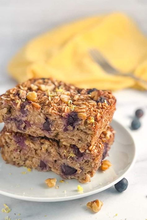 This healthy Lemon Blueberry Baked Oatmeal for One is a great way to break up the morning oats monotony. It's gluten-free, oil-free, vegan, and delicious. #bakedoatmeal #healthyveganrecipes #blueberrylemon #danielfastrecipes #glutenfree #oilfree #soyfreeoption Slow Cooker Oats, Baked Blueberry Oatmeal, Make Ahead Oatmeal, Blueberry Baked Oatmeal, Blueberry Oatmeal Bake, Feasting On Fruit, Daniel Fast Recipes, Baked Oatmeal Recipes, Blueberry Oatmeal