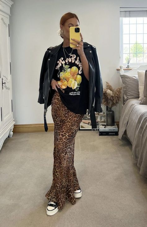 Leopard And White Outfit, Graphic Tee Over Dress Outfit, Leopard Skirt Outfit Fall, Leopard Maxi Skirt Outfit, Cheetah Pants Outfit, Print Jacket Outfit, Animal Print Skirt Outfit, Leopard Skirt Outfit, Printed Skirt Outfit