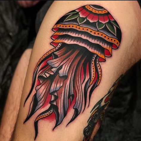 Jellyfish by @samuelebriganti #boldwillholdfirenze #tattooshop #florence #boldwillhold #traditionaltattoo #tradworkers #respecttradition #traditionalkings #oldlines #sunskintattoomachines #magicmoonneedles #tattoodoambassador Traditional Jellyfish, Traditional Nautical Tattoo, Tattoo 101, Traditional Style Tattoo, Dibujos Tattoo, Traditional Sleeve, Jellyfish Tattoo, Traditional Tattoo Sleeve, Nautical Tattoo