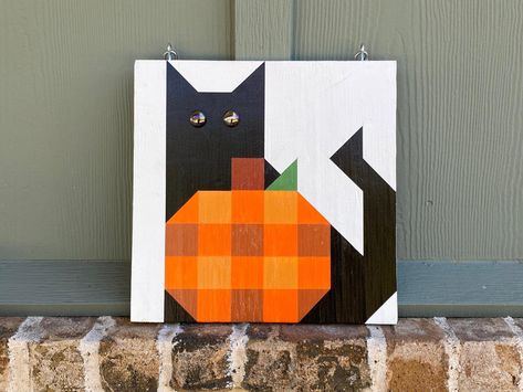 Cat Barn Quilt Pattern, Fall Barn Quilts Patterns, Halloween Barn Quilt, Fall Barn Quilt Patterns, Fall Barn Quilts, Pumpkin Quilt, Pumpkin Patterns, Wood Quilt, Fall Quilt Patterns