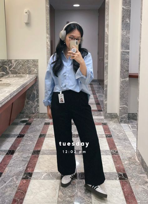 Black Trousers And Sneakers Outfit, Blue Poplin Shirt Outfit, Black Trousers Outfit Casual Sneakers, Sambarose Adidas Outfit, Sony Headphones Outfit, Outfit With Headphones, Trousers And Sneakers Outfit, Beats Headphones Outfit, Black Trousers Outfit Casual