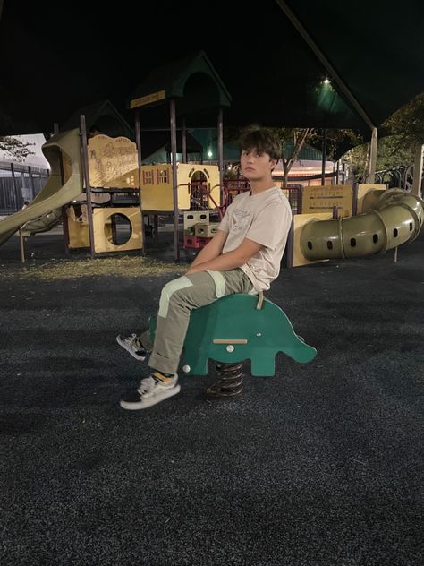 Couple Playground Night, Playground Aesthetic Photoshoot, Playground Date Aesthetic, Aesthetic Playground Pictures, Night Playground Aesthetic, Playground Pose Ideas, Elliotcore Aesthetic, Playground Picture Ideas, Skating At Night Aesthetic