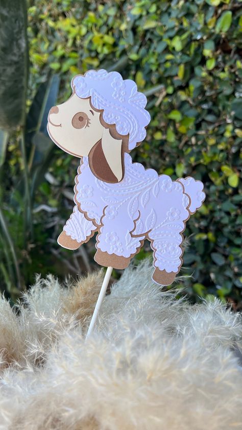 Lamb/ lamb centerpieces stick/ Lamb shapes/ Sheep baby shower/ lamb baby shower/lamb decoration/lamb baptism Lamb Centerpieces, Baby Lamb Baby Shower, Lamb Decorations, Lollipop Sticks, Working Hours, Centerpiece Decorations, Lollipop, Sheep, 1 Inch