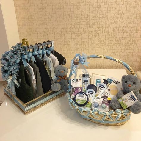 Baby Boy Hamper Ideas, Baby Boy Shower Gifts Basket, Kids Hamper, Baby Boy Gift Baskets, Baby Boy Decorations, Baby Shower Gift Box, Girl Gift Baskets, Baby Shower Gift Bags, Baby Shower Baskets