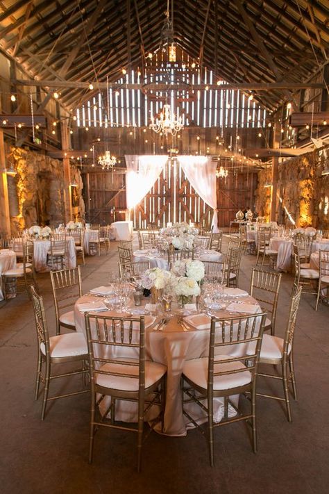 Barn Wedding Reception, Barn Wedding Decorations, Barn Reception, Barn Decor, Rustic Barn Wedding, Barn Wedding Venue, Rustic Country Wedding, A Barn, Ranch Wedding