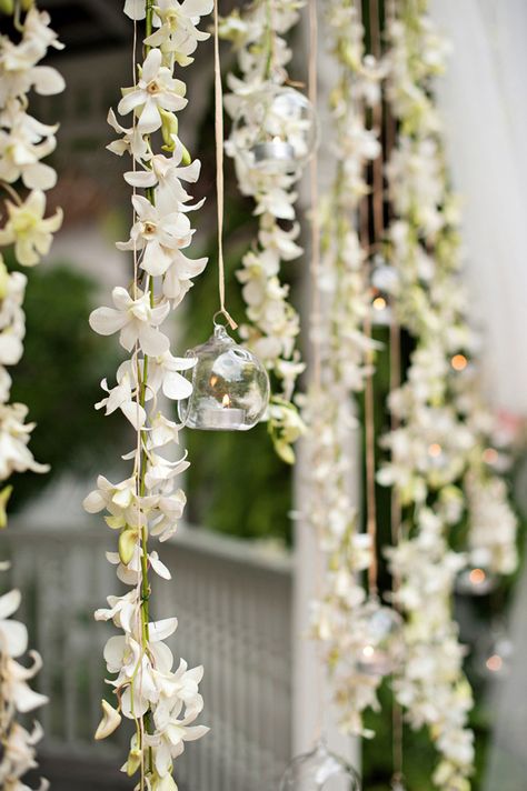 Jasmine Flower Wedding, Jasmine Wedding, Ceremony Candles, Flowers Hanging, Wedding Ceremony Ideas, Flower Curtain, Flower Chandelier, Wedding Ceremony Backdrop, Rosh Hashana