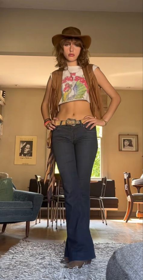 70s | fit inspo | cowgirl Outfits For The Rodeo For Women, Gay Cowgirl Outfit, Vintage Cowgirl Aesthetic Outfits, Boho Cowgirl Outfits, Butch Cowgirl, Alt Cowgirl Outfits, Hippie Cowgirl Outfits, 70s Cowgirl Aesthetic, 70s Country Fashion