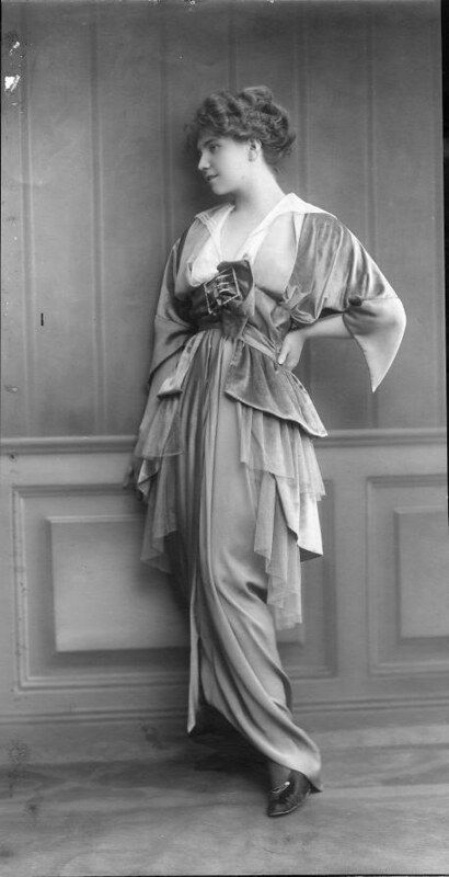 Titanic Wardrobe, 1914 Fashion, Fashion 1910, 1900 Fashion, 1919 Fashion, Belle Epoch, Victorian Dresses, Antique Dresses, Paul Poiret