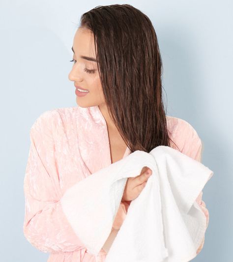 How To Towel-Dry Your Hair The Right Way Dark Elbows, Hip Exercises, Dandelion Necklace, Towel Dry Hair, Tummy Workout, Menstrual Cramps, Hair Towel, Large Pores, Senior Fitness