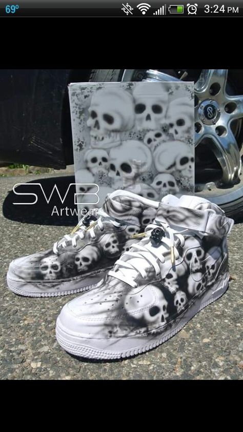 Airbrushing sneakers... Airbrush Clothes, Painted Shoes Diy, Futuristic Shoes, Custom Shoes Diy, Neck Tattoo For Guys, All Nike Shoes, Sneaker Art, Costume Shoes, Painted Denim