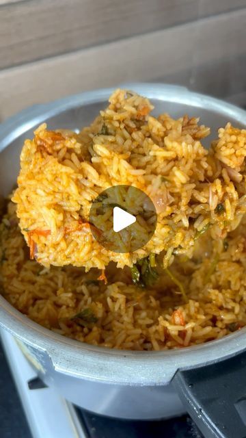 ABs Kitchen on Instagram: "💢💥 quick and tasty Egg Biryani 🤩😋 | Yummy and tasty 😋

Ingredients:

5 egg
Shallots  10 to 15
Garlic 10
Ginger small piece
Green chilli 2
Fennel seed 1/2 tsp

Egg fry:
Oil 
Turmeric powder 
Chilli powder 

Oil And Ghee
Cinnamon sticks 
Cloves 3
Cardamom 2
Onion 2 big one
Tomato 2
One handfull mint and coriander leaves 
Chilli powder 1 tsbp
Garam masala  2 tsp
Coriander powder 1  Tbsp
Cumin powder 1 tsp
3 glass water
Salt 2 tsp 
Rice 1 & 1/2 glass

#reels #biryani #eggbiryani #eggs #muttabiryani #egglover #egg #biryani #biryanilovers #eggrecipe #recipe #recipeshare #quickandeasy #easyyummy" Egg Rice Recipe, Tomato Rice Recipe, Indian Rice Recipes, How To Boil Rice, Tomato Rice, Mint Sauce, Biryani Recipe, Coriander Powder, Coriander Leaves