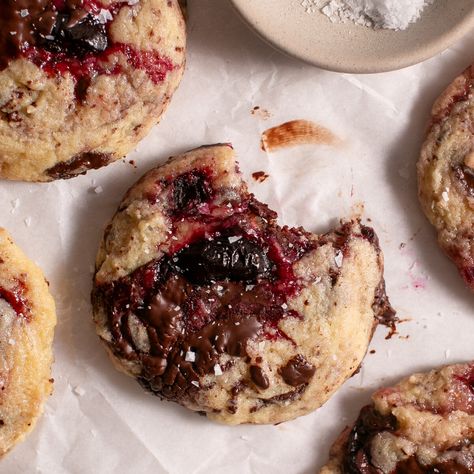 Dark Chocolate Cherry Cookies - The Little Holly That Could Dark Chocolate Cherry Cookies, 16 Cookies, Peanut Butter Banana Cookies, Chocolate Marshmallow Cookies, Chocolate Cherry Cookies, Breakfast Cupcakes, Cherry Cookies, Cherry Desserts, Banana Cookies