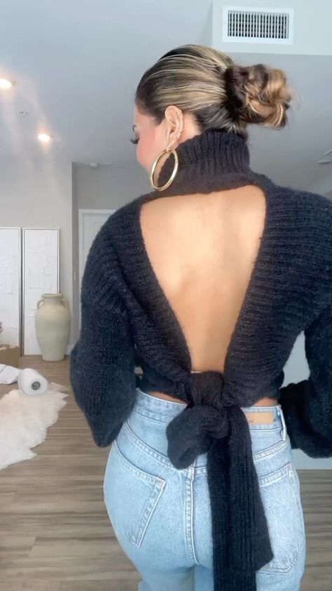 VOGUE CAFÉ | @woman_citystyles | Instagram Backless Clothes, Bra Hacks Diy, Lina Noory, Diy Backless, Hacks For Clothes, Short Girl Outfits, Open Back Tops, Open Dress, Clothes Hacks