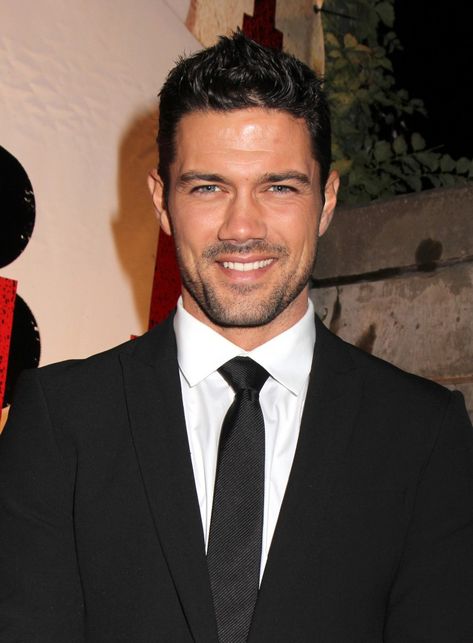 Unleashing Mr Darcy, Ryan Paevey, Radio Usa, Erin Krakow, Soap Opera Stars, Mr Darcy, Hallmark Movies, Movie Lover, Handsome Actors