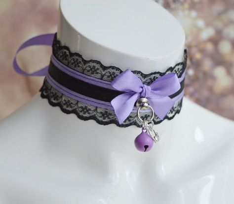 Purple Collars For Subs, Cat Choker, Kuromi Outfit, Storyline Ideas, Alt Accessories, Enchanting Jewelry, Purple Choker, Kitten Play Collar, Fancy Stuff