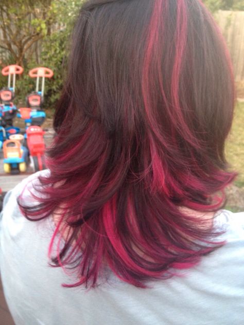 Magenta Tips Hair, Hot Pink Hair Tips, Fuchsia Highlights, Fuchsia Hair Color, Dream Haircut, Under Hair Dye, Fuchsia Hair, Black And Red Hair, 2024 Hair Trends For Women