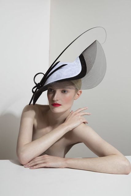 The Royal Order of Sartorial Splendor Philip Treacy Hats, Crochet Caps, Royal Ascot Hats, Mode Editorials, Philip Treacy, Couture Hats, Ascot Hats, Types Of Hats, Crazy Hats