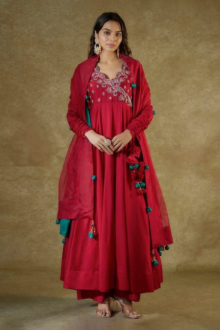 Buy Red Pure Handwoven Chanderi Hand Embroidered Anarkali Palazzo Set For Women by The Aarya Online at Aza Fashions. Anarkali With Palazzo, Churidar Sleeves, Red Anarkali, Kurta Palazzo Set, Silk Anarkali, Resham Work, Traditional Attires, Kurta Palazzo, Palazzo Set