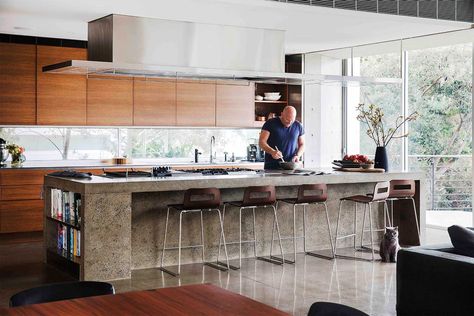 Hamptons Architecture, Chefs Kitchen Design, Celebrity Kitchens, Concrete Island, Celebrity Home, Wisteria Design, Hamptons Interior, Hamptons Style Home, Kitchen Island Bench