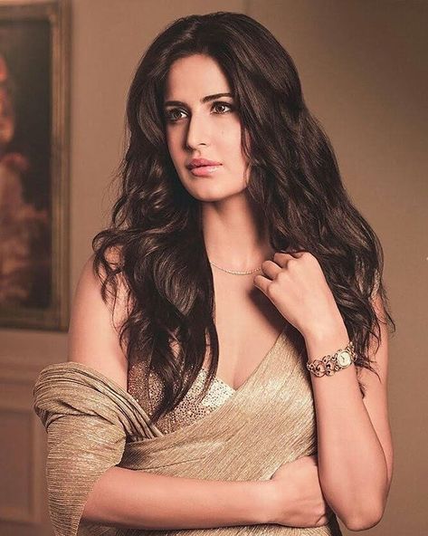 Gujarati Photo, كاترينا كيف, Lehenga Dress, Katrina Kaif Photo, Classy Hairstyles, Beautiful Photoshoot, Katrina Kaif, Bollywood Stars, Bollywood Actress